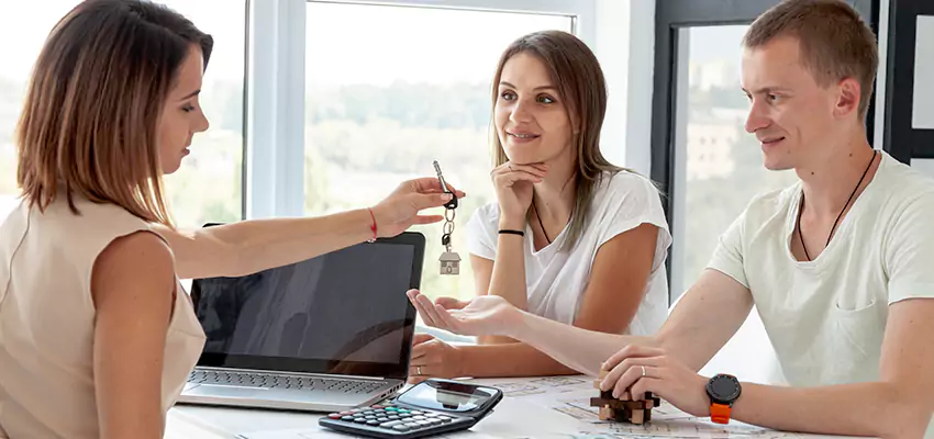 Situations Where Selling Your Apartment is Most Practical in Wantagh, NY